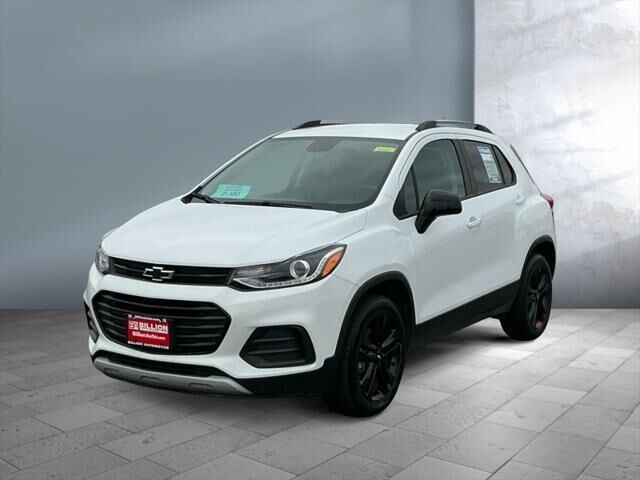 2021 Chevrolet Trax LT — photo 1 of 13