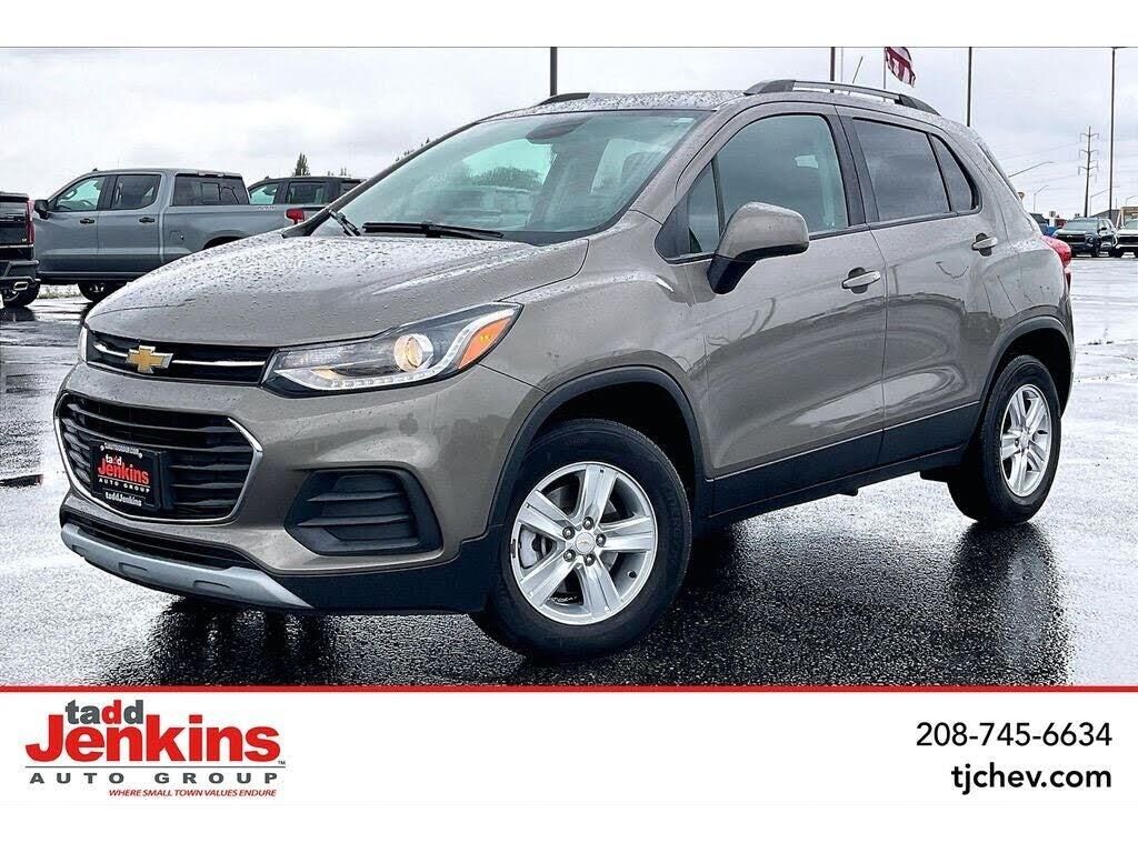2021 Chevrolet Trax LT — photo 1 of 9