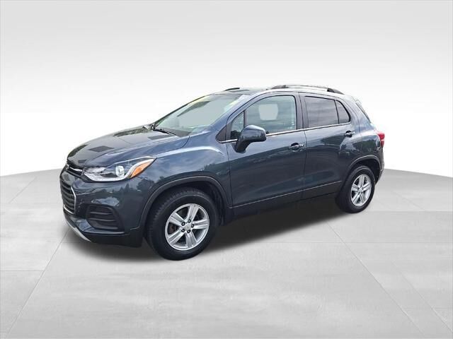 2021 Chevrolet Trax LT — photo 1 of 13