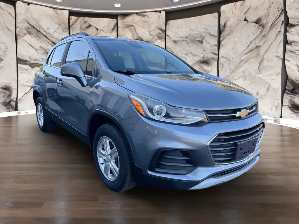 2019 Chevrolet Trax LT — photo 1 of 13