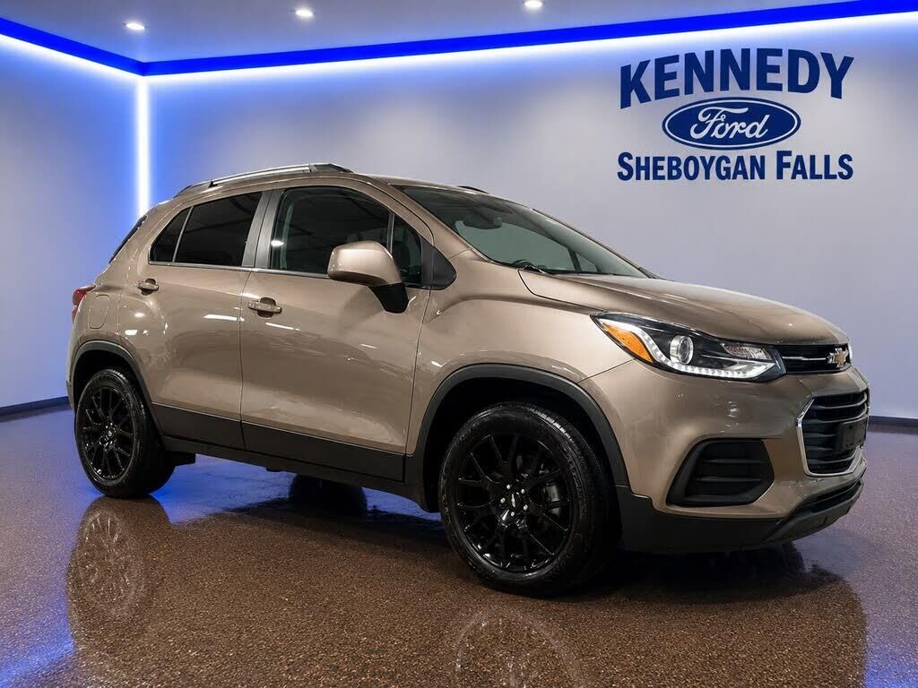 2022 Chevrolet Trax LT — photo 1 of 2