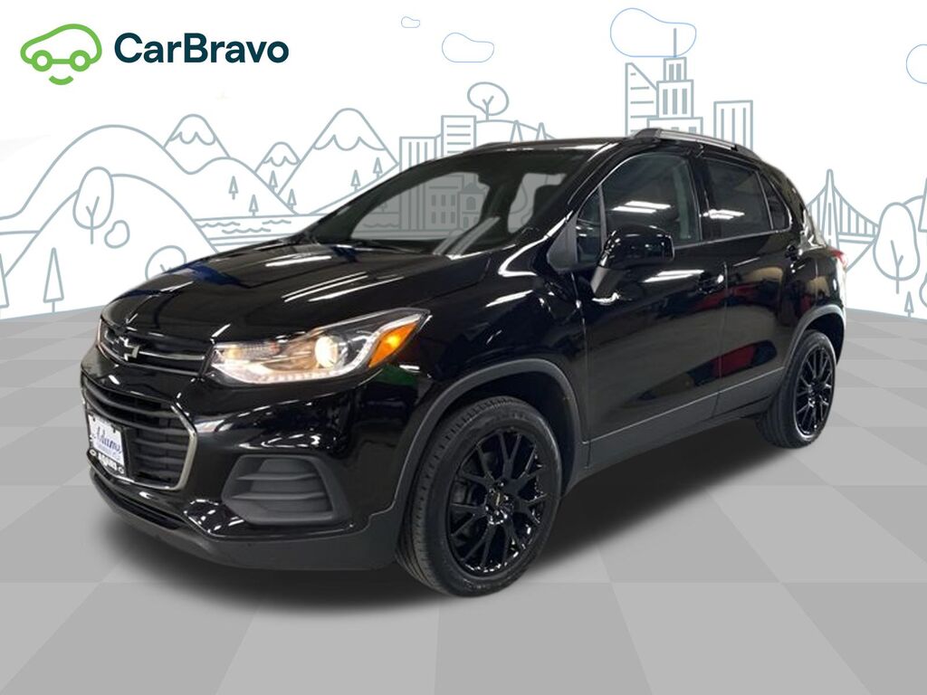 2022 Chevrolet Trax LT — photo 1 of 6