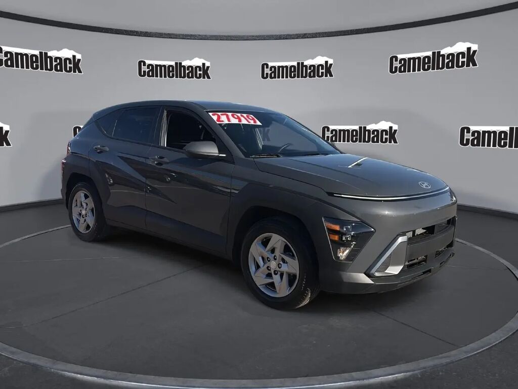 2025 Hyundai KONA SE — photo 1 of 13
