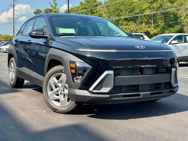 2027 Hyundai KONA SE