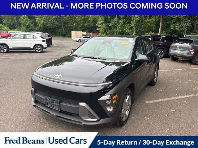 2024 Hyundai KONA SE — photo 1 of 12