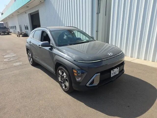 2025 Hyundai KONA SEL — photo 1 of 44