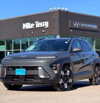 2025 Hyundai KONA SEL — photo 1 of 13