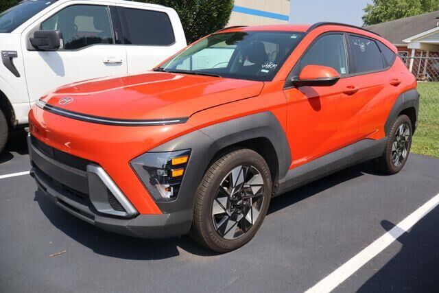2025 Hyundai KONA SEL — photo 1 of 26
