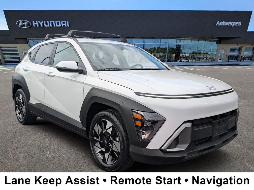 2024 Hyundai KONA SEL — photo 1 of 13