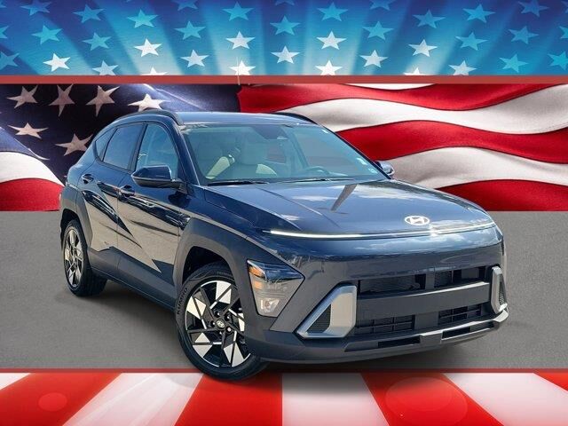 2025 Hyundai KONA SEL — photo 1 of 13