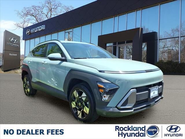 2024 Hyundai KONA SEL — photo 1 of 12