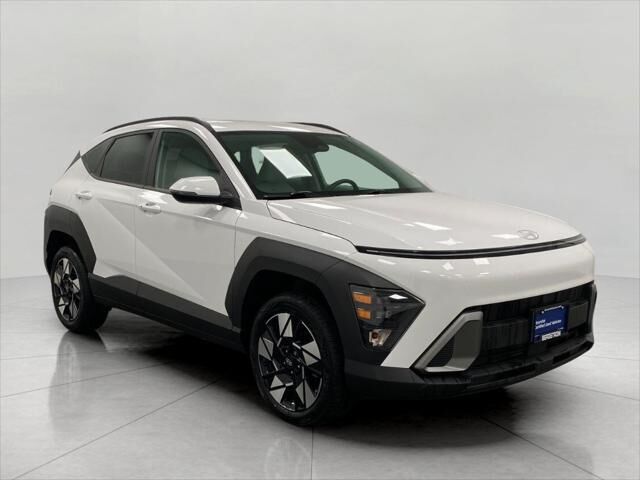 2024 Hyundai KONA SEL — photo 1 of 18