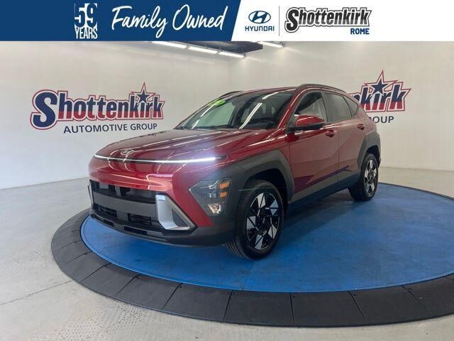 2025 Hyundai KONA SEL — photo 1 of 13