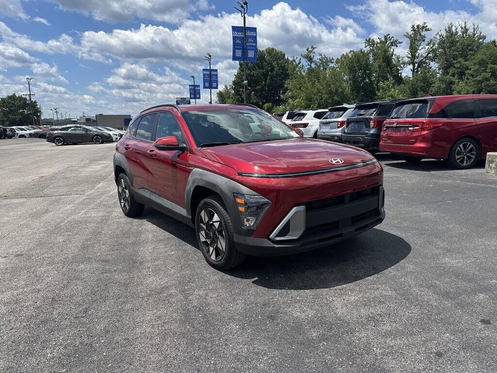 2025 Hyundai KONA SEL — photo 1 of 42