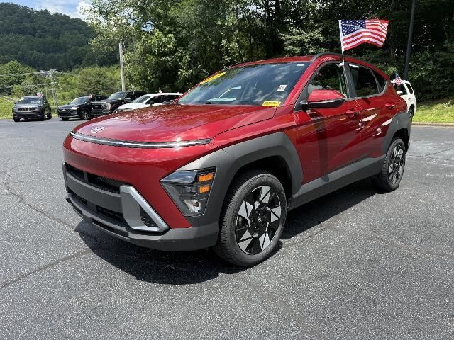 2025 Hyundai KONA SEL — photo 1 of 13