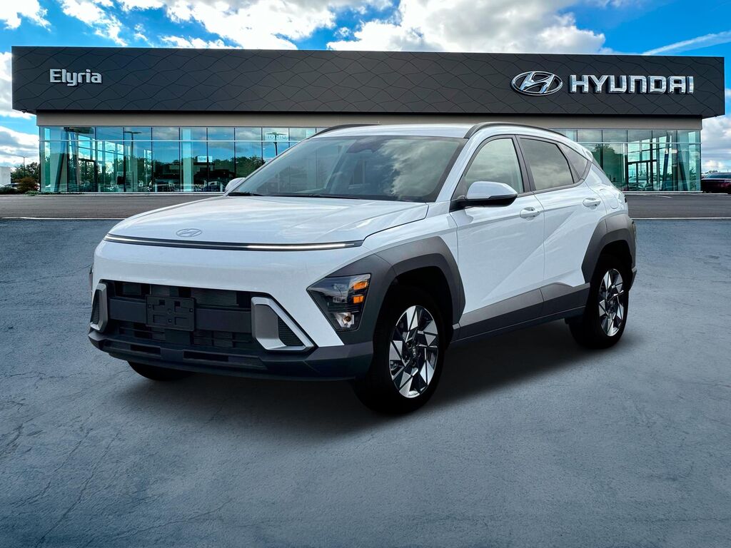 2025 Hyundai KONA SEL — photo 1 of 13
