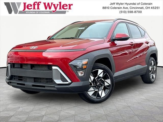 2025 Hyundai KONA SEL — photo 1 of 13