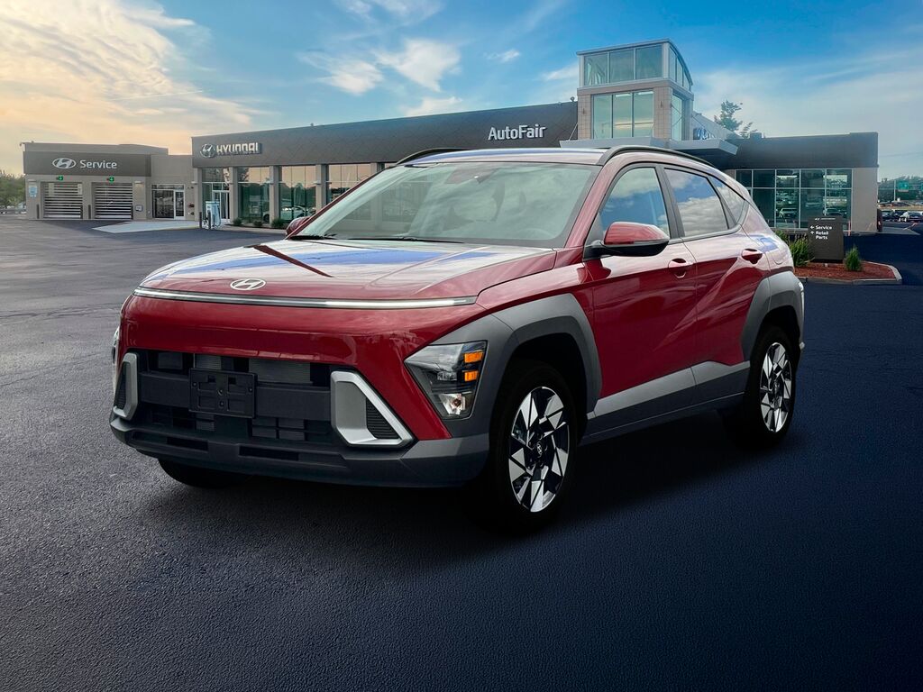 2025 Hyundai KONA SEL — photo 1 of 13