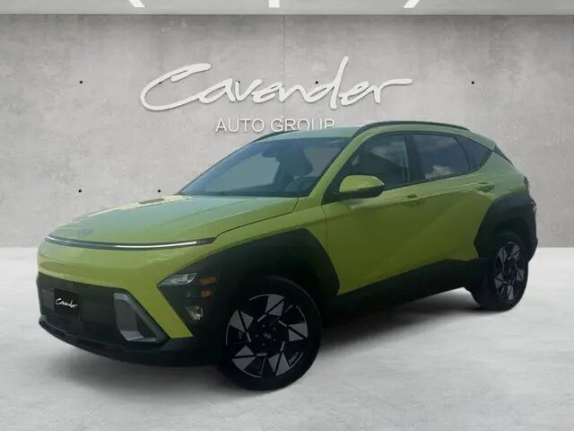 2025 Hyundai KONA SEL — photo 1 of 12