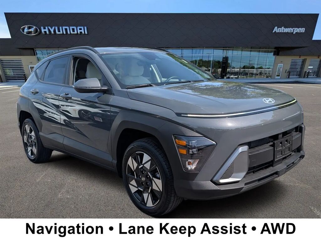2025 Hyundai KONA SEL — photo 1 of 13