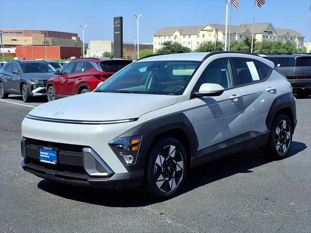 2025 Hyundai KONA SEL Convenience — photo 1 of 25