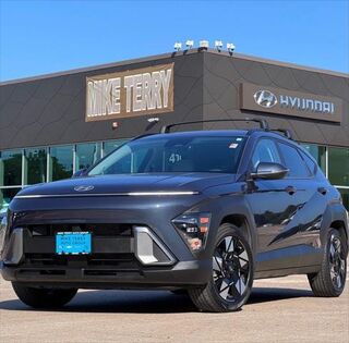 2025 Hyundai KONA SEL Convenience — photo 1 of 13
