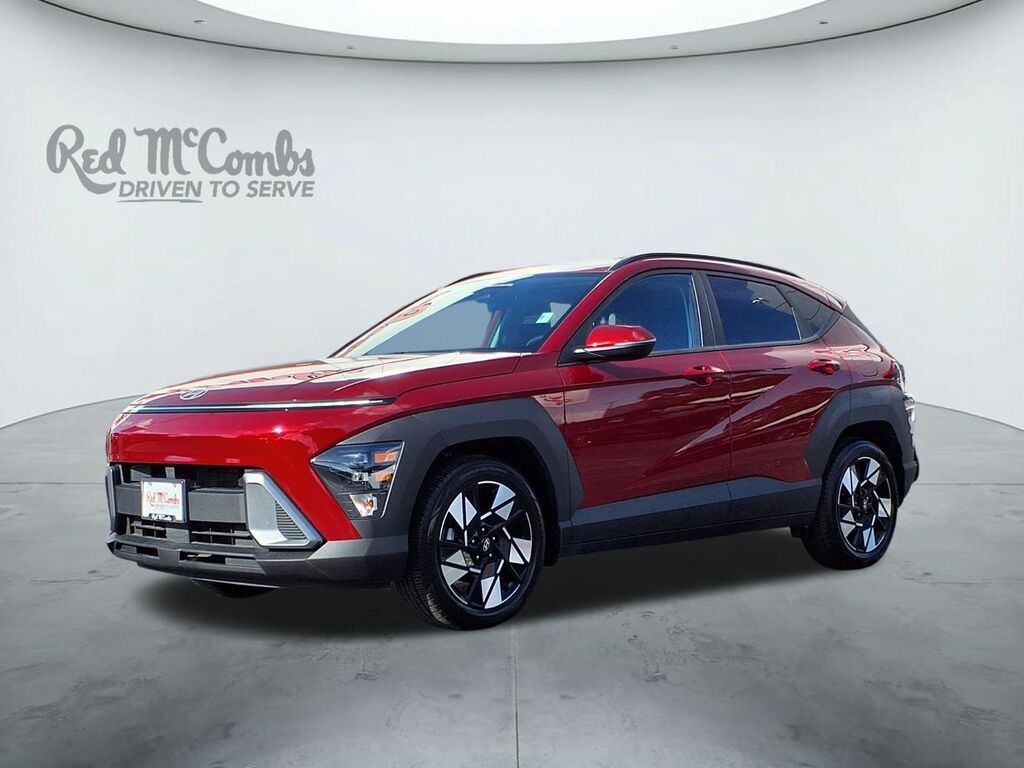 2025 Hyundai KONA SEL Convenience — photo 1 of 13