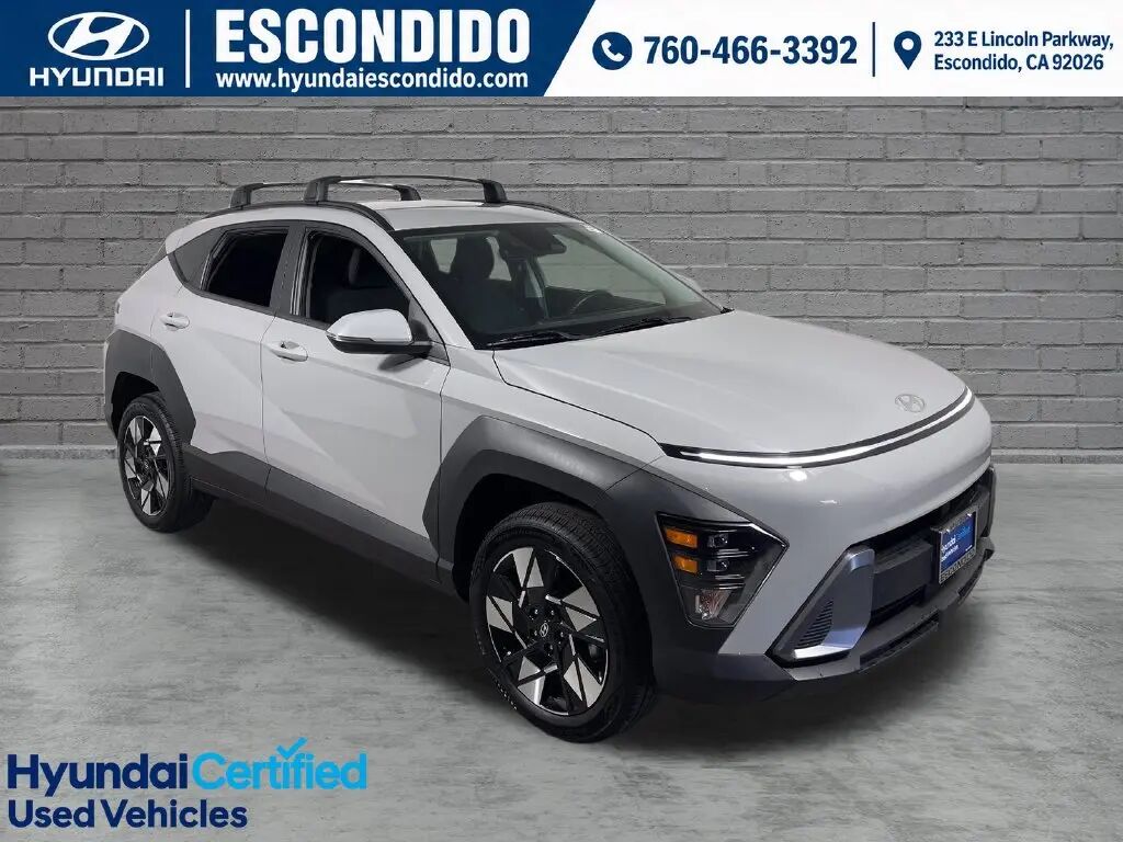 2025 Hyundai KONA SEL Convenience — photo 1 of 13