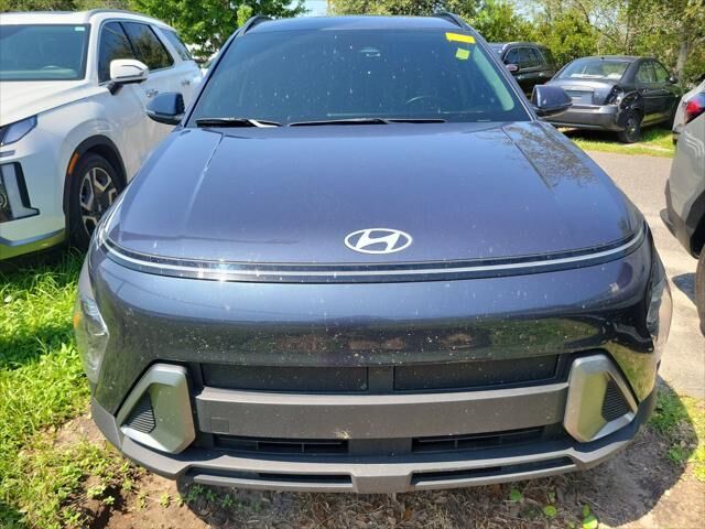 2025 Hyundai KONA SEL Convenience — photo 1 of 25
