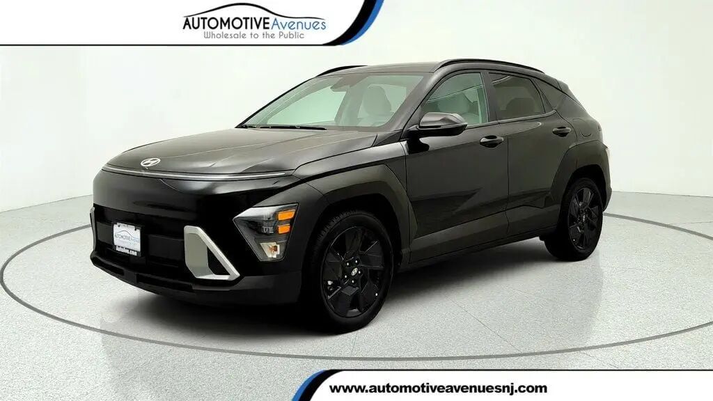 2026 Hyundai KONA SEL Sport — photo 1 of 13