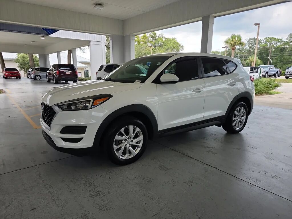 2021 Hyundai TUCSON SE — photo 1 of 26