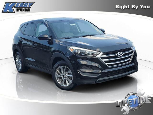 2017 Hyundai TUCSON SE — photo 1 of 23