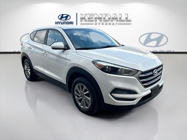 2018 Hyundai TUCSON SE — photo 1 of 13