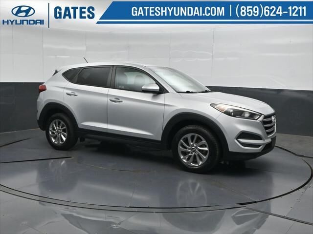 2018 Hyundai TUCSON SE — photo 1 of 13