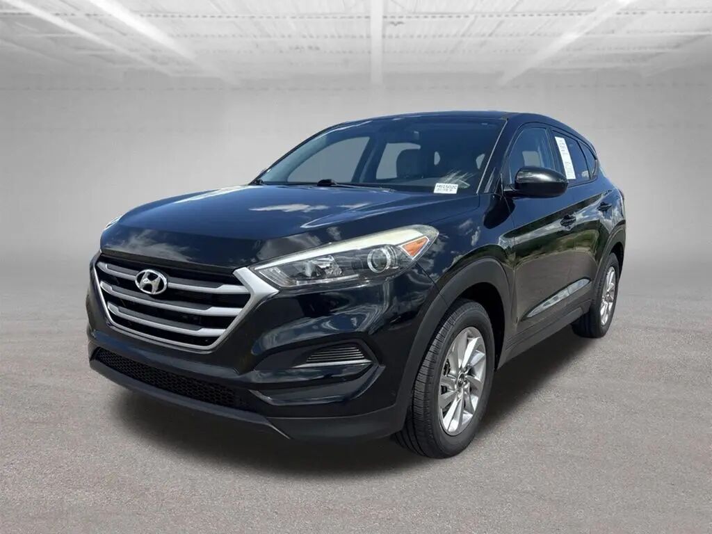 2018 Hyundai TUCSON SE — photo 1 of 12