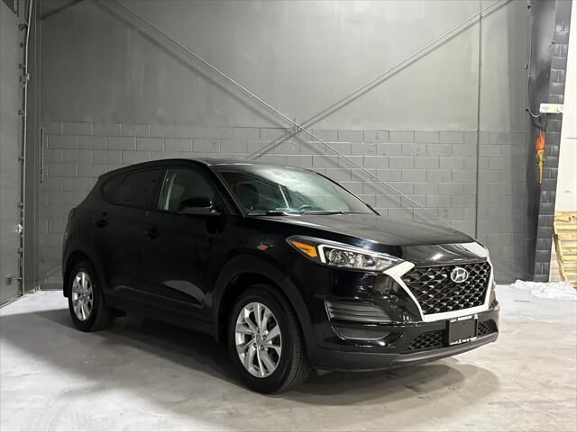 2021 Hyundai TUCSON SE
