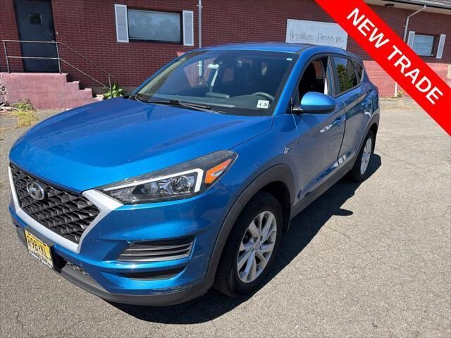2020 Hyundai TUCSON SE — photo 1 of 4