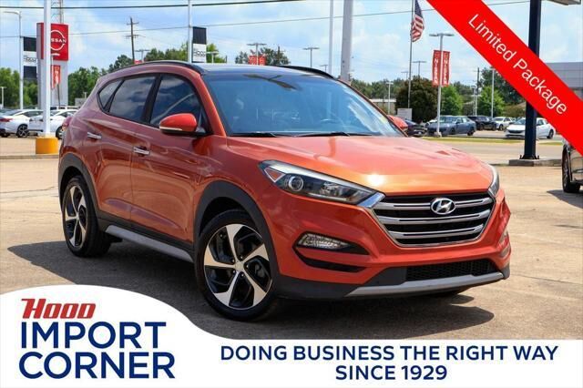 2017 Hyundai TUCSON Limited — photo 1 of 13