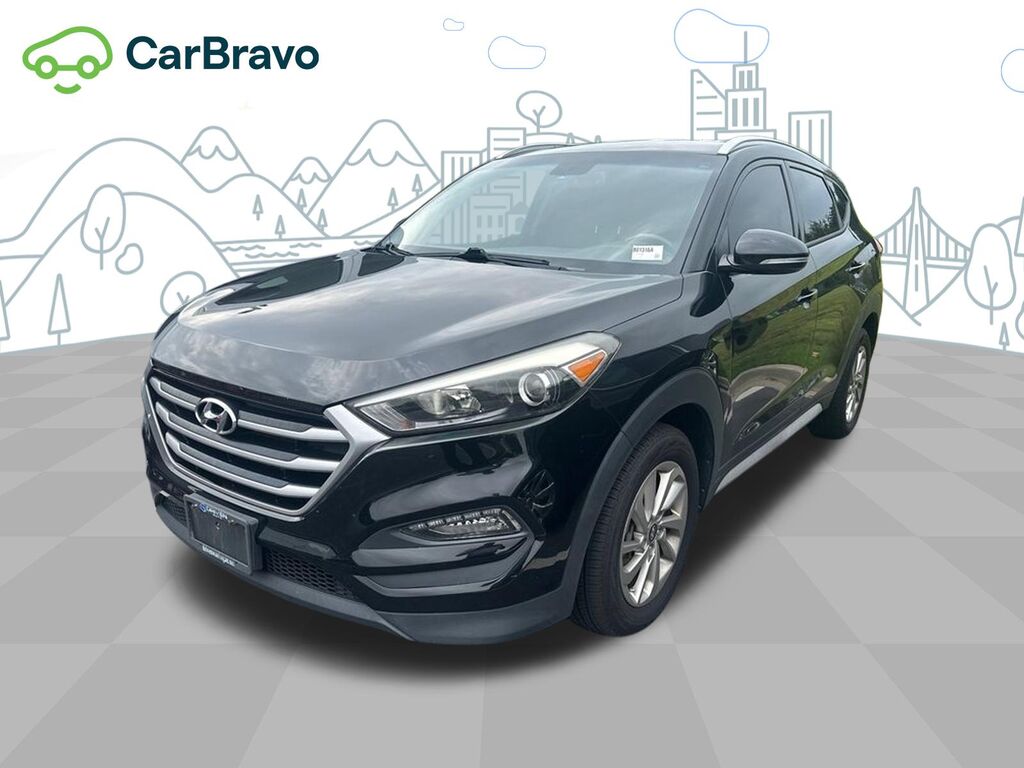 2017 Hyundai Tucson SE Plus — photo 1 of 4