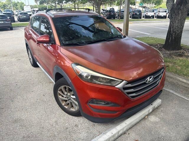 2017 Hyundai TUCSON SE