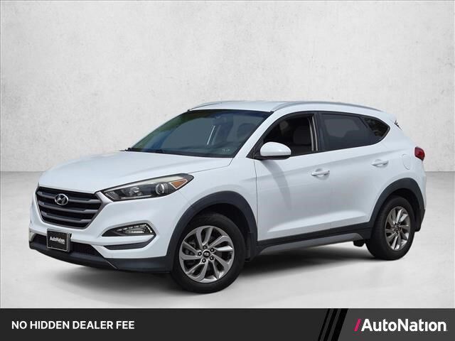 2017 Hyundai TUCSON SE — photo 1 of 13