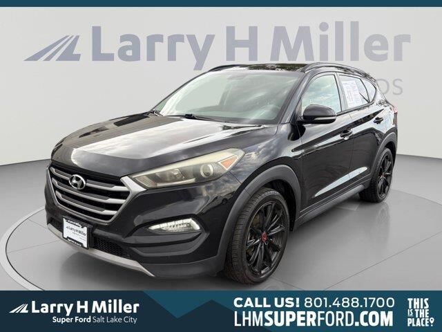 2017 Hyundai TUCSON Night — photo 1 of 26