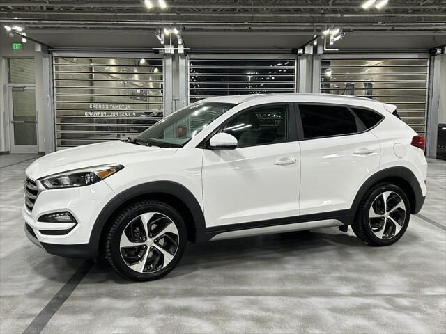 2017 Hyundai TUCSON Sport — photo 1 of 13