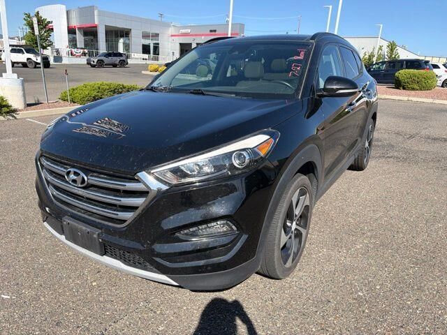 2017 Hyundai TUCSON Limited — photo 1 of 13
