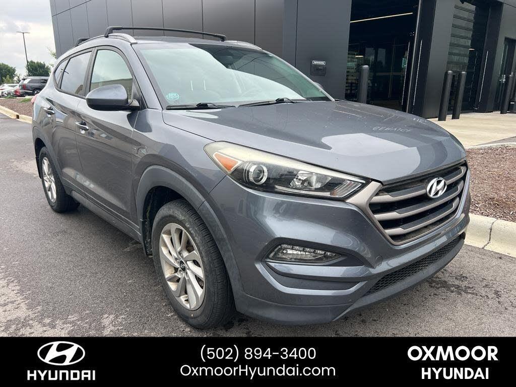 2016 Hyundai TUCSON SE — photo 1 of 4