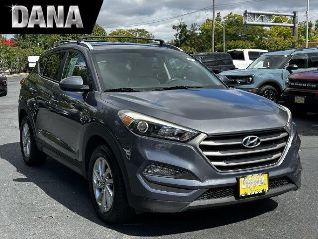 2016 Hyundai TUCSON SE — photo 1 of 13