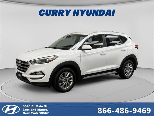 2017 Hyundai TUCSON SE — photo 1 of 13