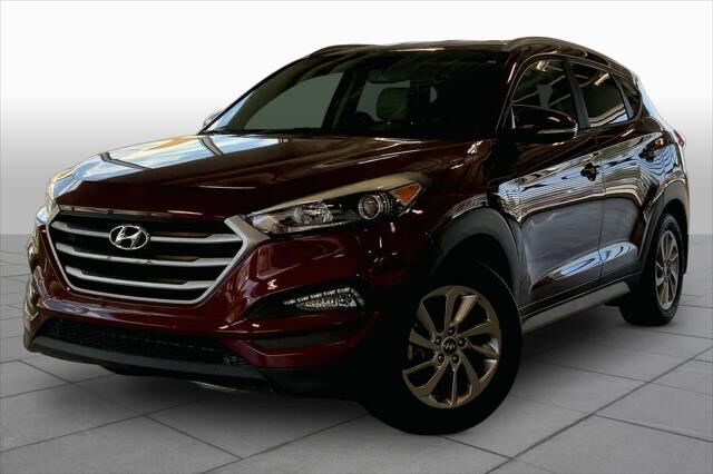 2017 Hyundai TUCSON SE Plus — photo 1 of 18