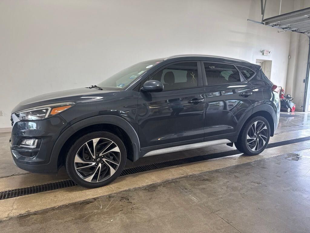 2020 Hyundai TUCSON Sport — photo 1 of 15