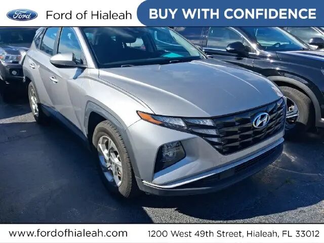 2022 Hyundai TUCSON SE